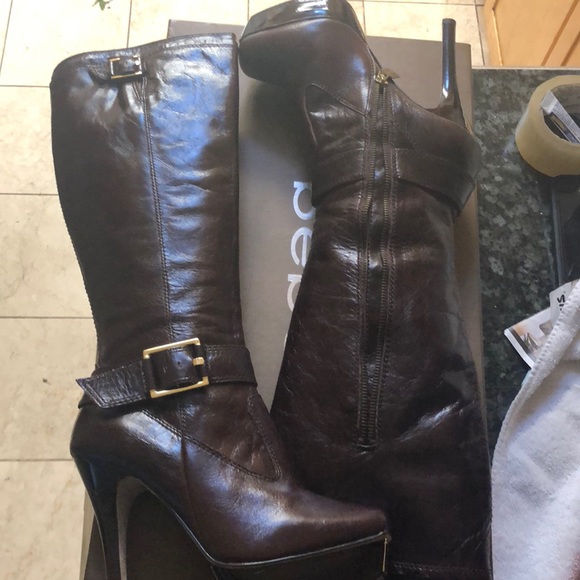 bebe Kyra Knee High boot - Picture 7 of 7